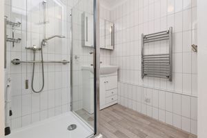 SHOWER ROOM- click for photo gallery